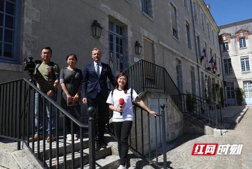 射阳网红吃瓜事件视频,一场网络狂欢背后的真相揭秘  第2张